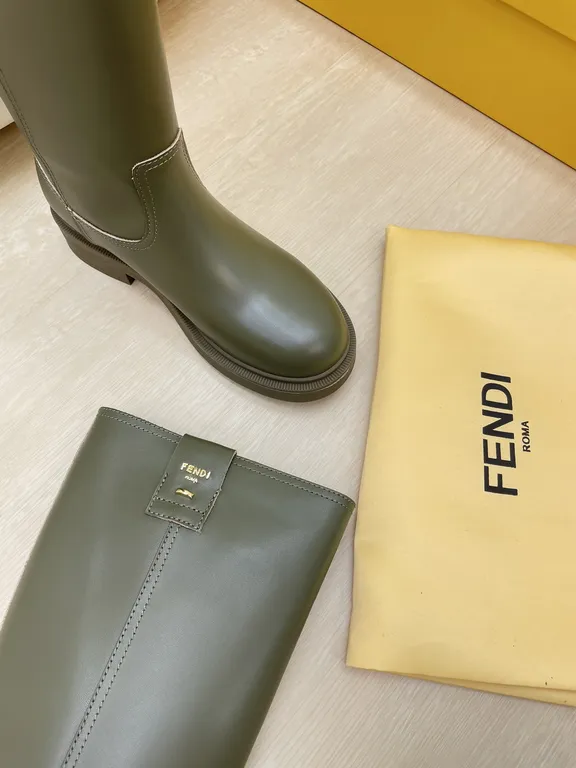 Fendi Shoe 